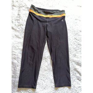 Yogo Athletica womans yoga capri cropped size Medium Mgray orange pull on